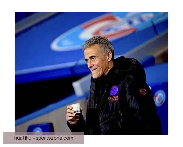 以萨福诺夫自述门将风格朗斯防守不给对手破门机会